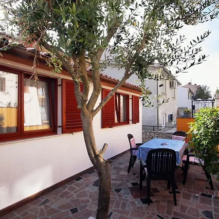 Vida 1682 * Πούλα